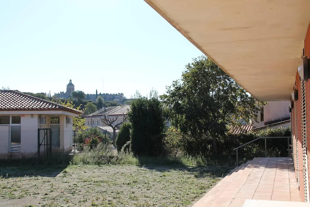 Albergue Pere El Gran Santes Creus 0*,